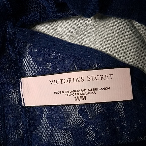 NWOT Victoria Secret bra - Picture 3 of 3